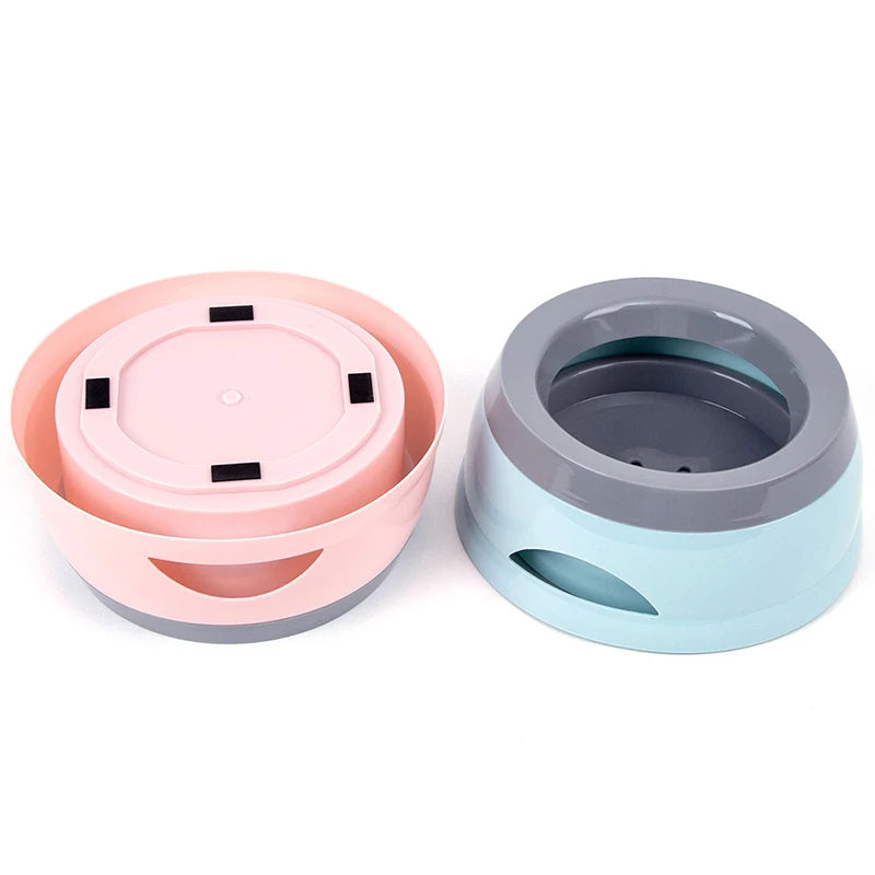 No-Spill Floating Pet Bowl – Perfect for Car Travel